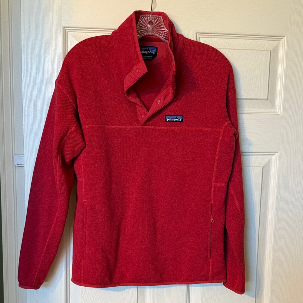 Patagonia women’s Vibrant Red better sweater Pullover